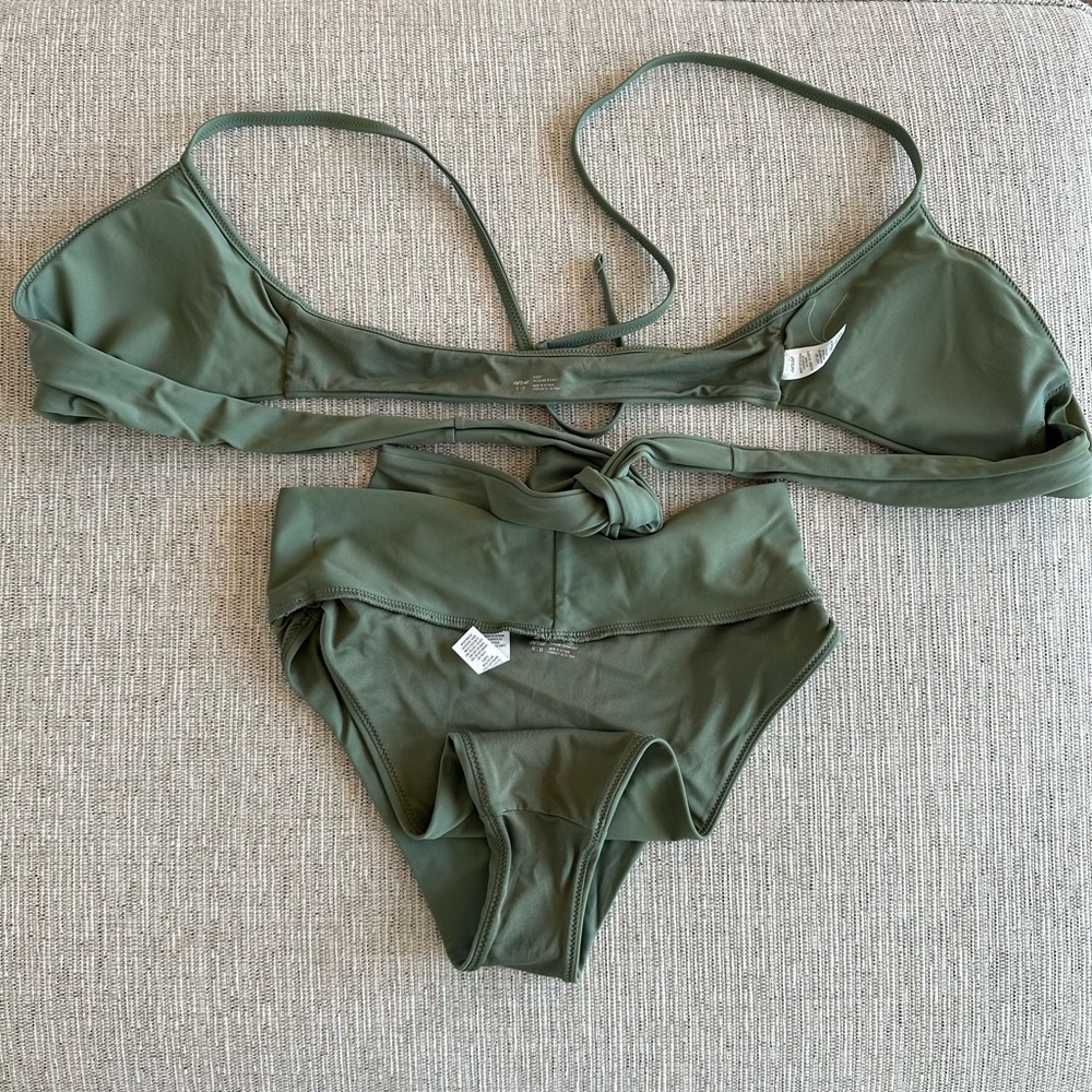 Aerie 2 Piece Wrap Highwaisted Swimsuit - Picture 4 of 4